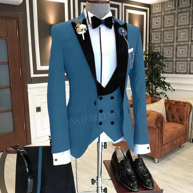 2021 Formal Business Men Suit 3 Pieces Male Jacket Custom Fashion Groom Wedding Suit Tuxedo Red Velvet Lapel Blazer Vest Pants