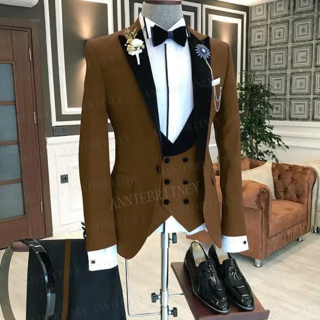 2021 Formal Business Men Suit 3 Pieces Male Jacket Custom Fashion Groom Wedding Suit Tuxedo Red Velvet Lapel Blazer Vest Pants