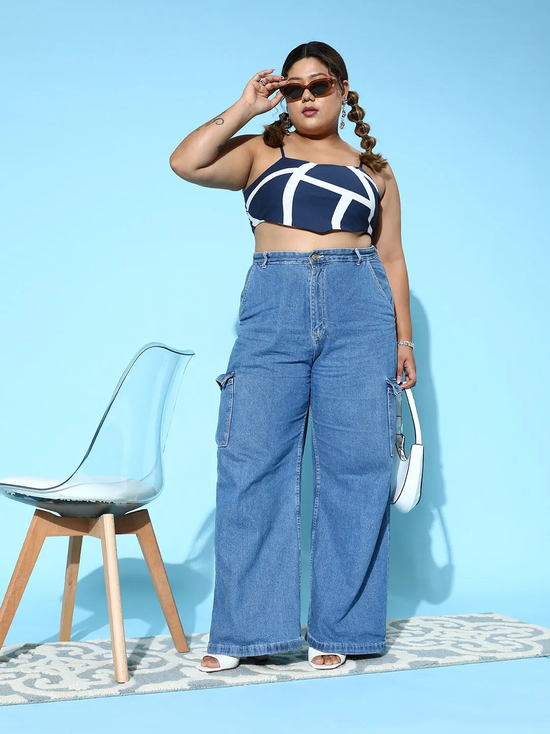 Berrylush Women Plus Size Navy Blue & White Geometric Printed Square Neck Sleeveless Crepe Cropped Top