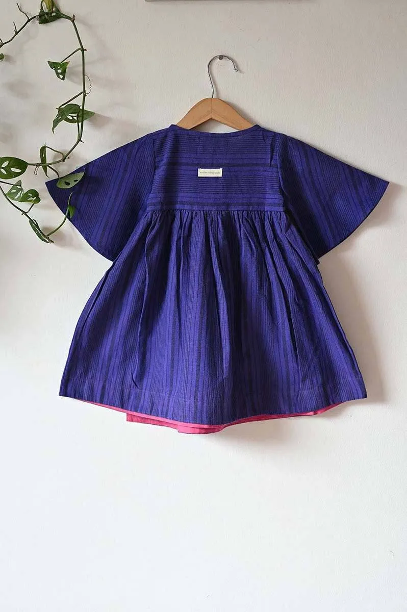 Dancing Trees' Kimono, A Classic Ltwt Design With Flared Sleeves In Aubergine