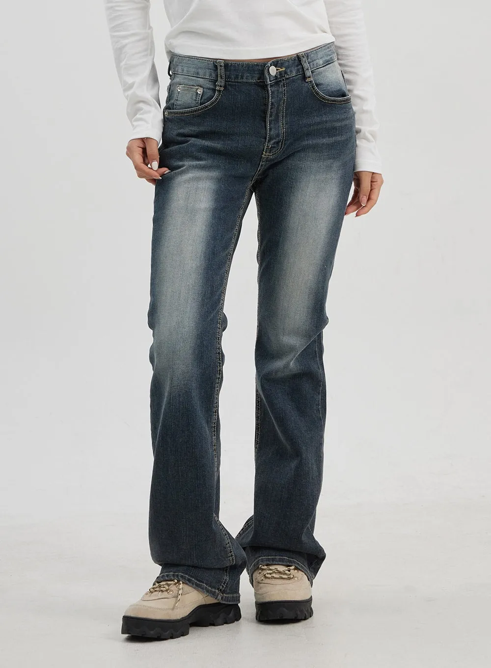 Dark Wash Mid-Rise Bootcut Jeans CJ325