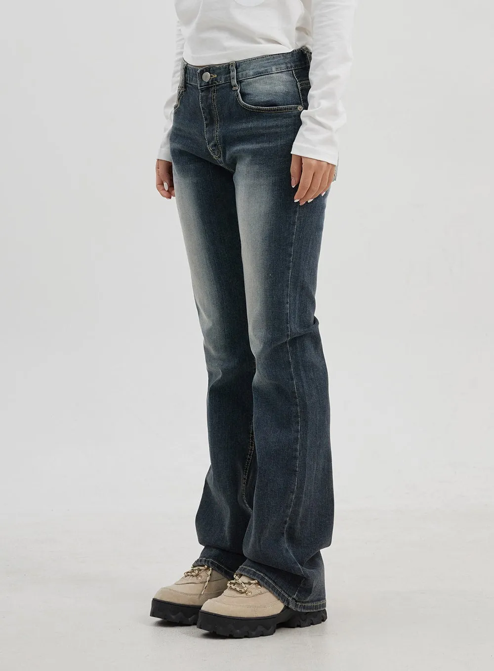 Dark Wash Mid-Rise Bootcut Jeans CJ325