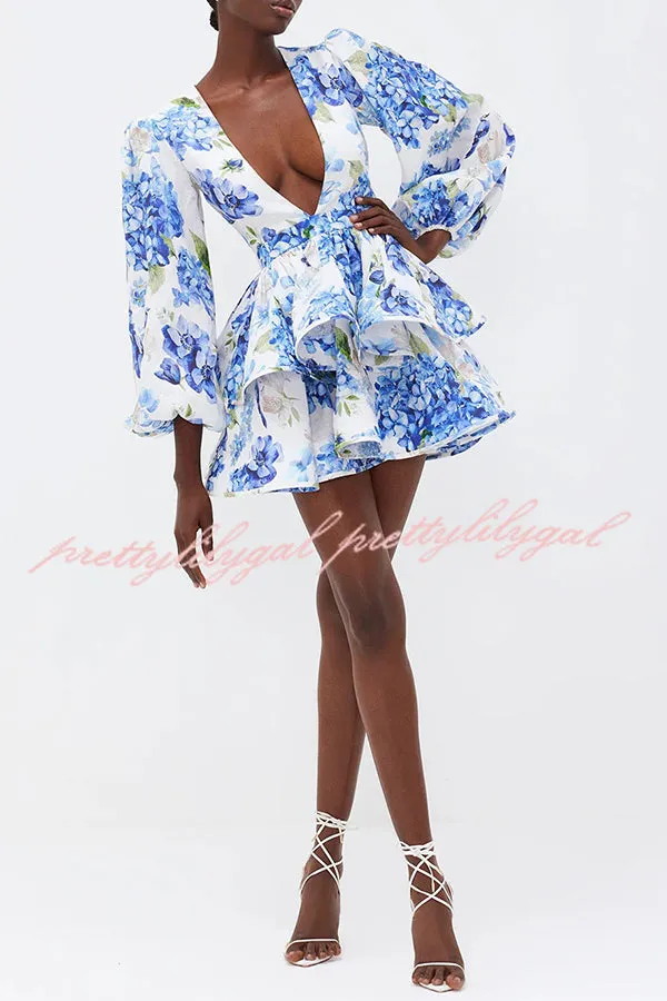 Feminine and Sexy Floral Print Deep V-neck Balloon Sleeve Tiered Mini Dress