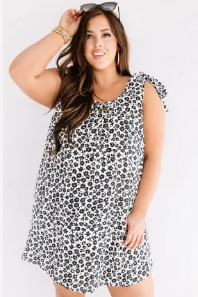 Kauai Cute Shift Dress In Black Curves