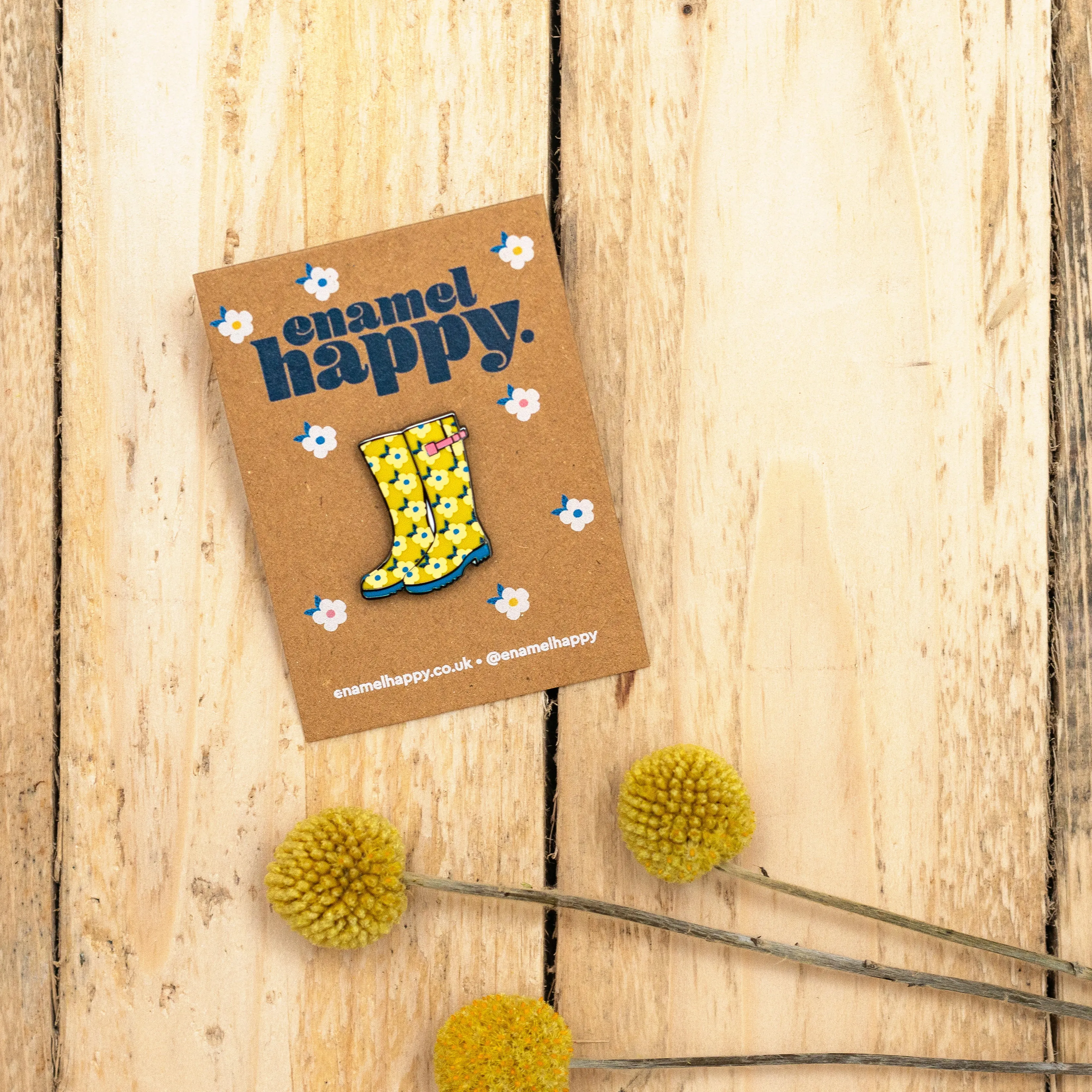 Pretty Pin Badges Retro Inspired - Enamelhappy