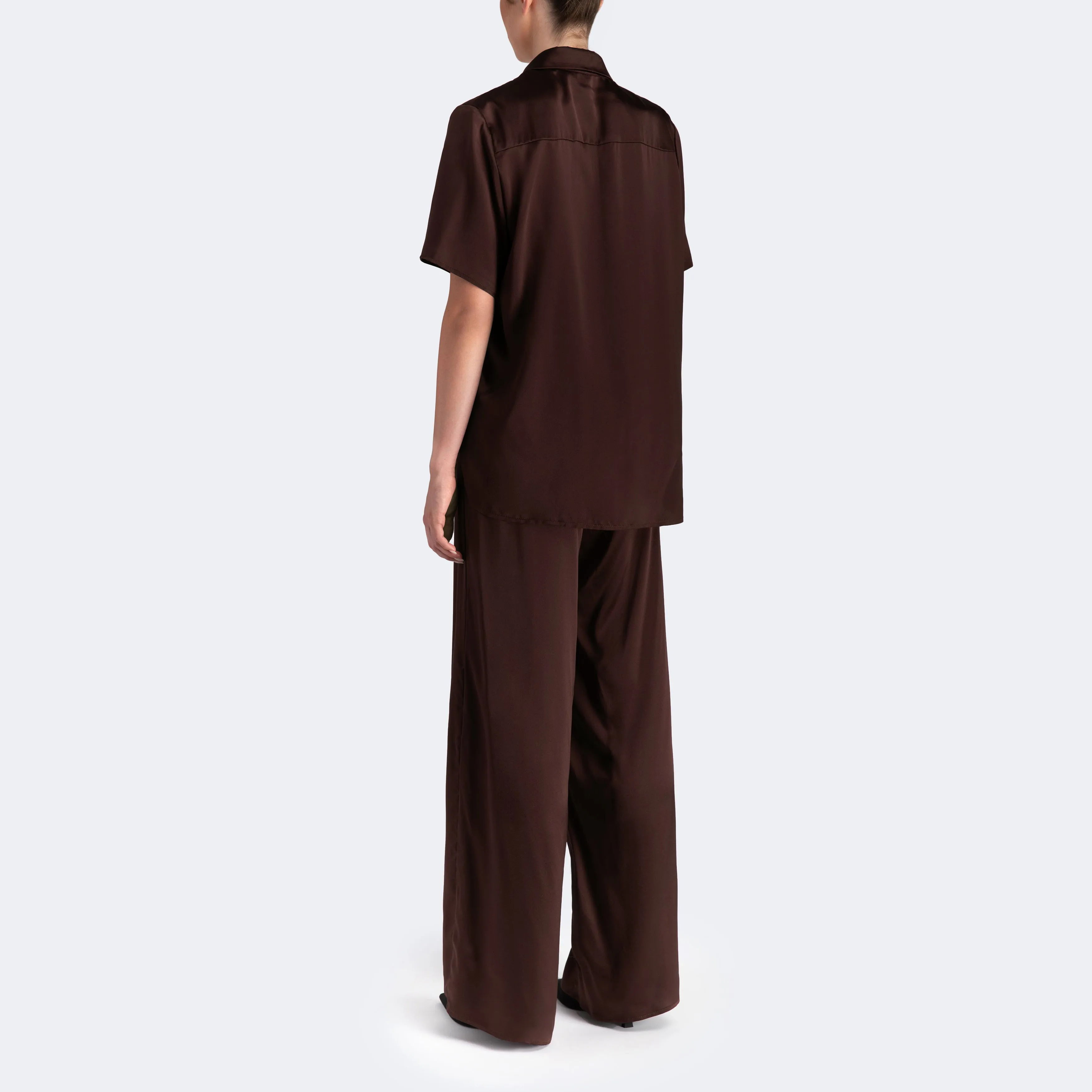 Studio Essential - Short Sleeve Blouse - Chocolate