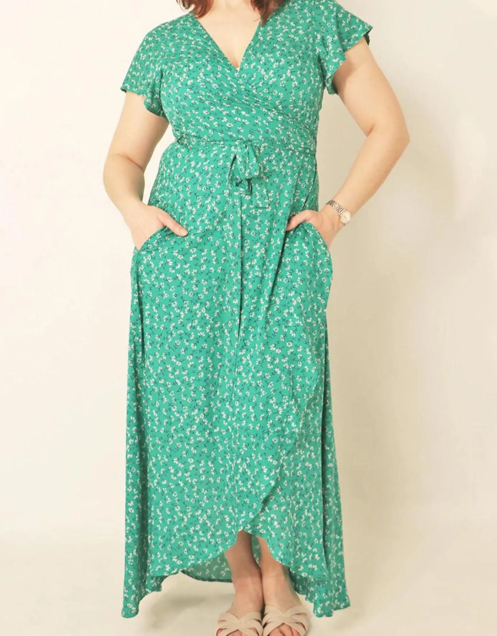 Verity wrap dress with V neck and pockets